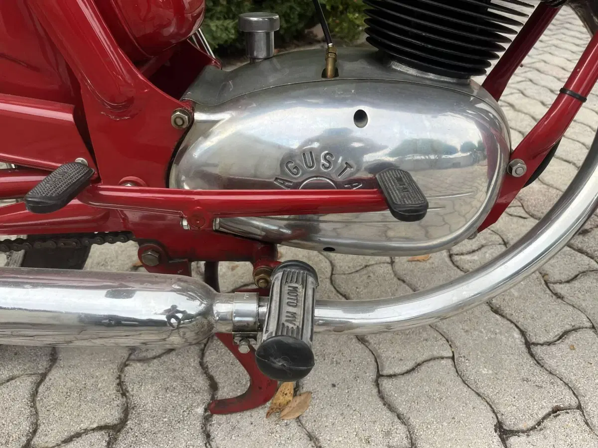 Aprilia MV AGUSTA (6)
