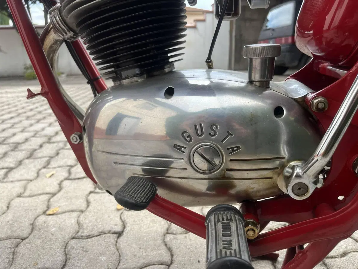 Aprilia MV AGUSTA (15)