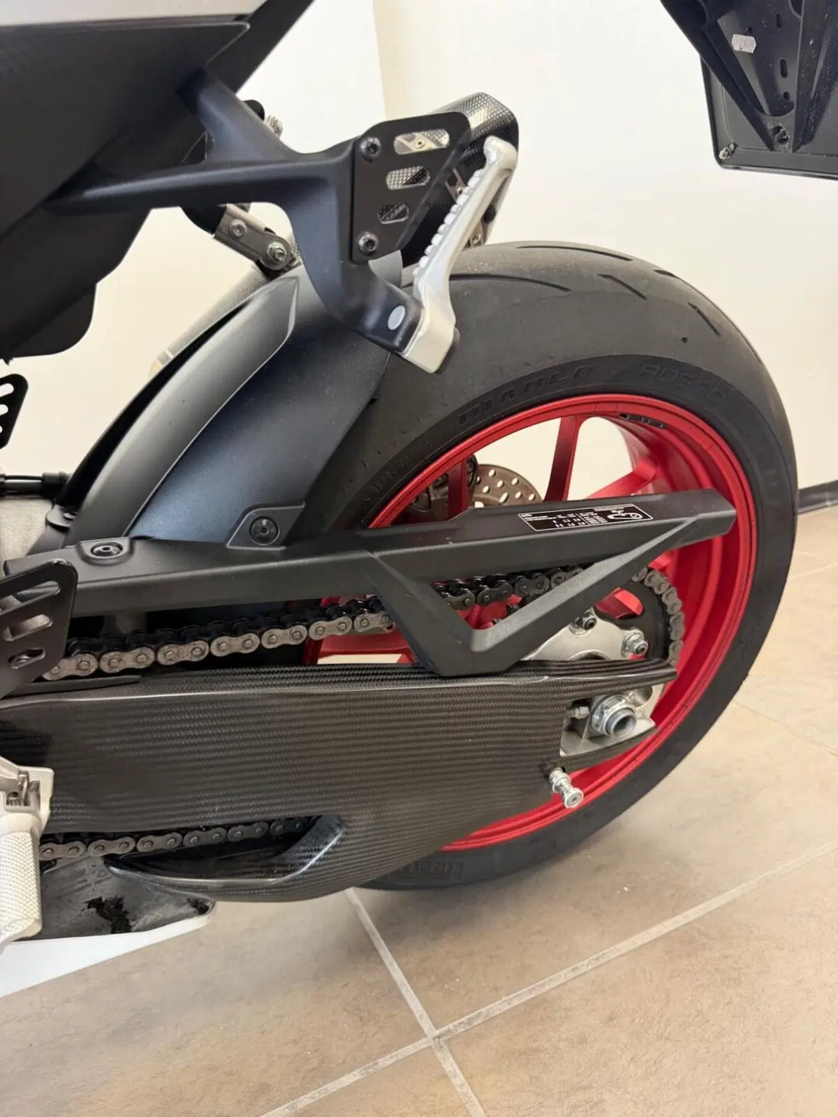 Aprilia RSV4 1100 Factory Speed White (2023 - 24) (19)