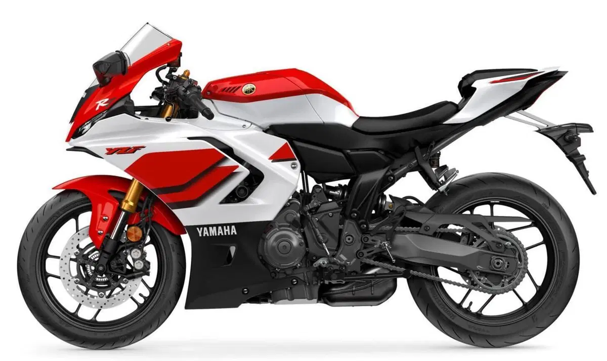 Yamaha YZF R7 70th (2026) (3)
