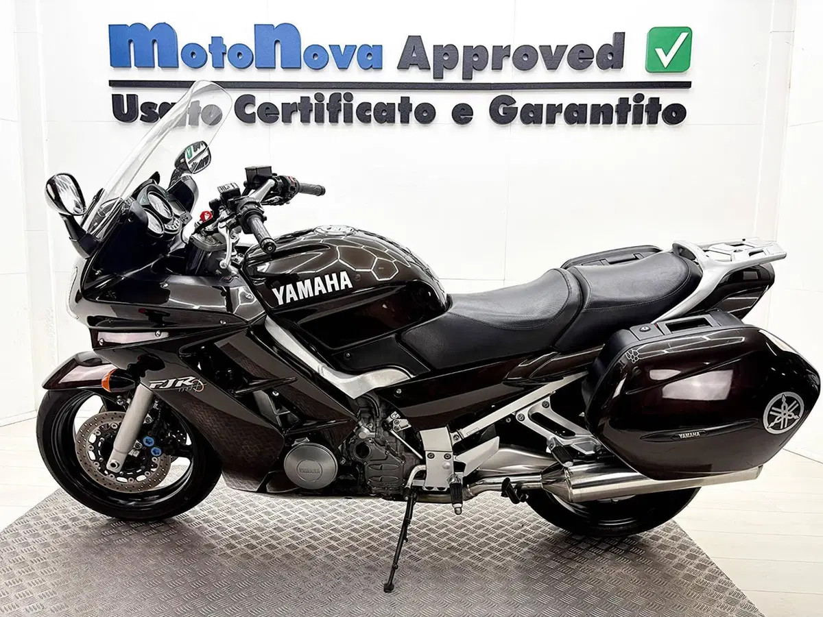 Yamaha FJR 1300 (2001 - 03) (2)