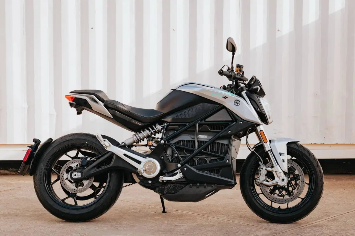 Zero S (2015 - 23)