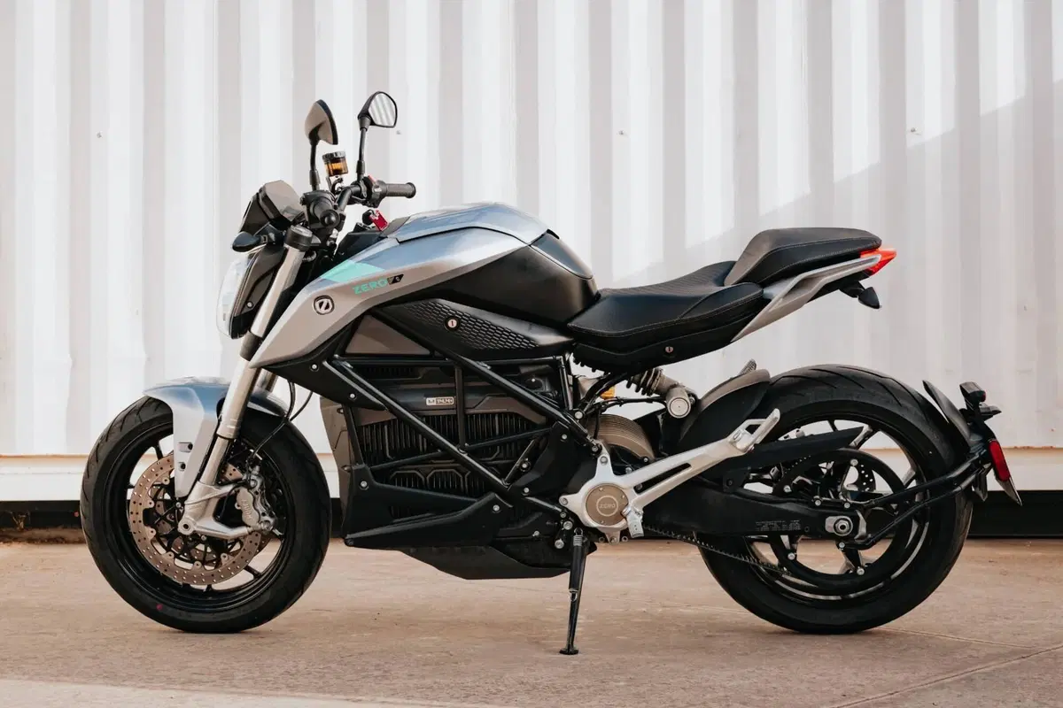 Zero S (2015 - 23) (9)