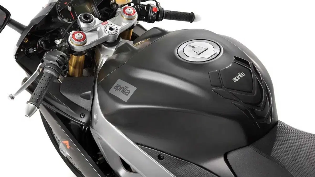 Aprilia RSV4 RSV4 RR APRC ABS (2011 - 15) (5)