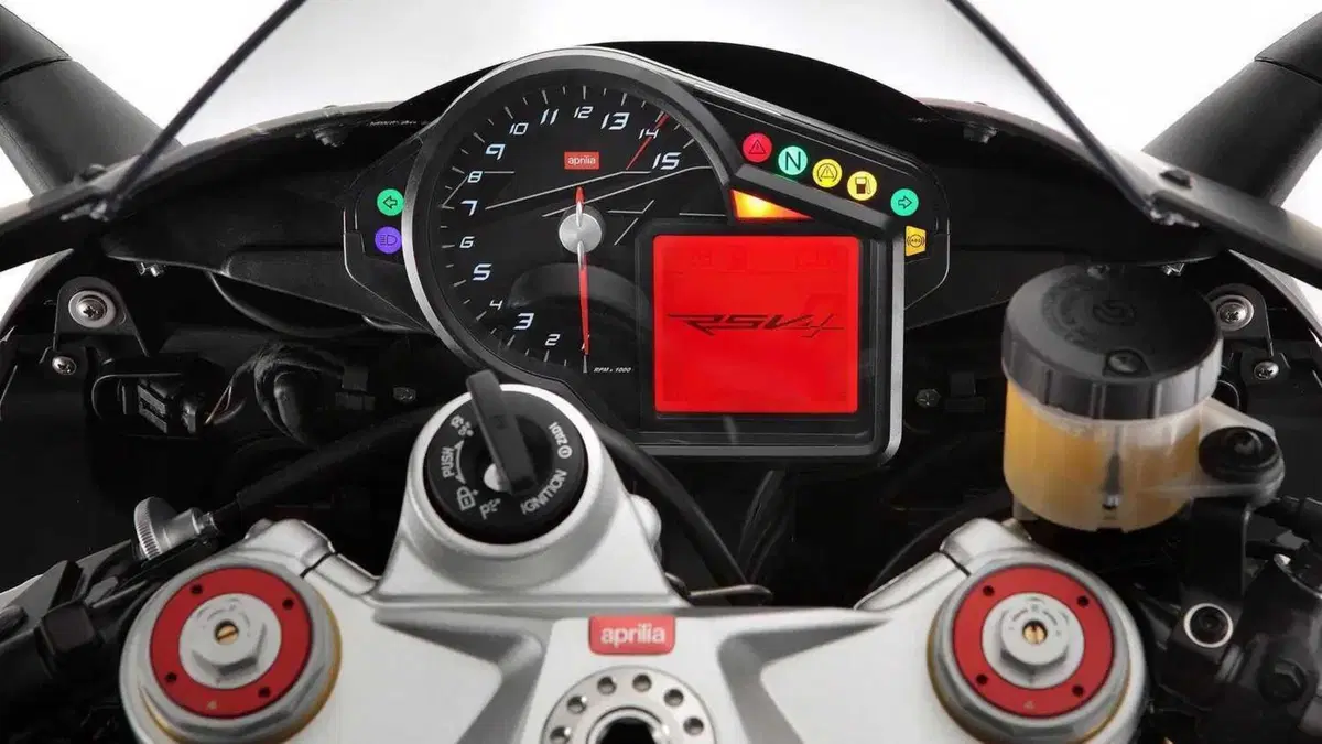 Aprilia RSV4 RSV4 RR APRC ABS (2011 - 15) (8)