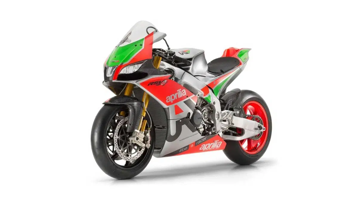 Aprilia RSV4 RSV4 R-FW (2016) (4)