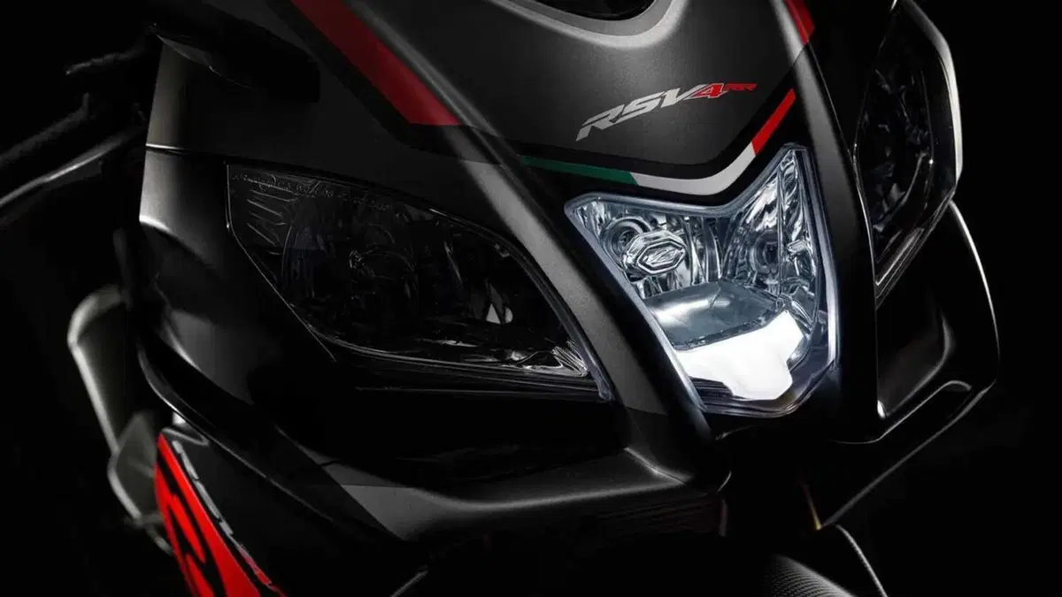 Aprilia RSV4 RSV4 RR ABS (2015 - 17) (5)