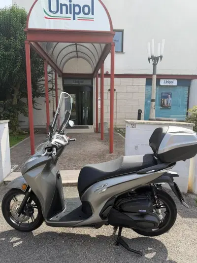Honda SH 350 (2021 - 24) usata