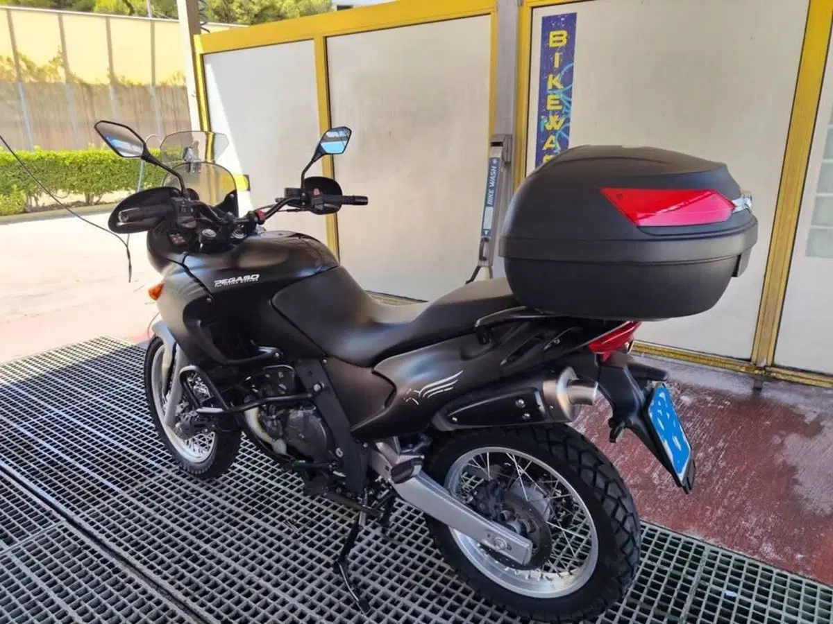 Aprilia Pegaso 650 IE (2003 - 04) (6)