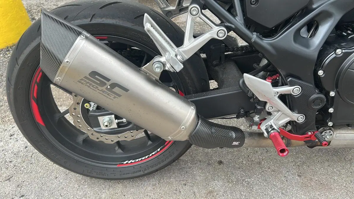 Honda CB 750 Hornet (2025) (6)