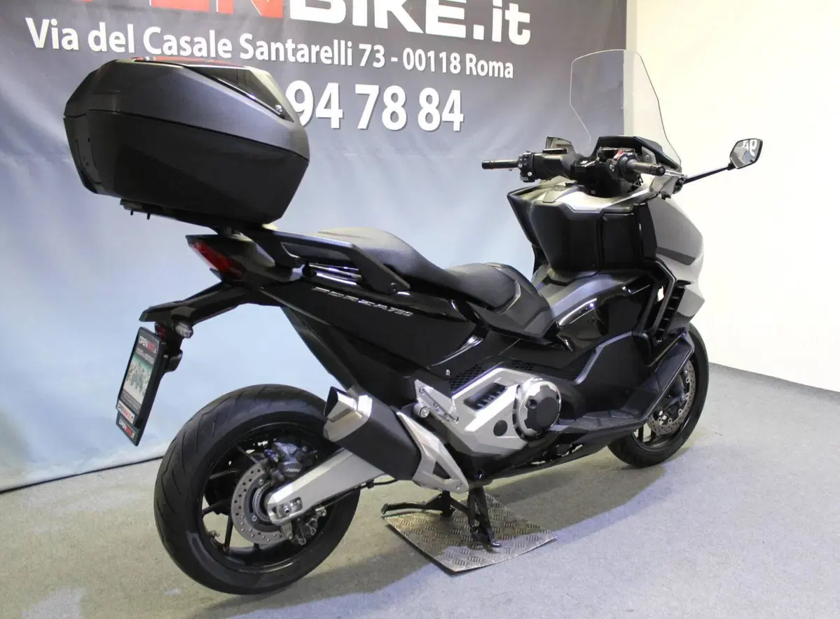 Honda Forza 750 DCT Urban (2021 - 24) (4)