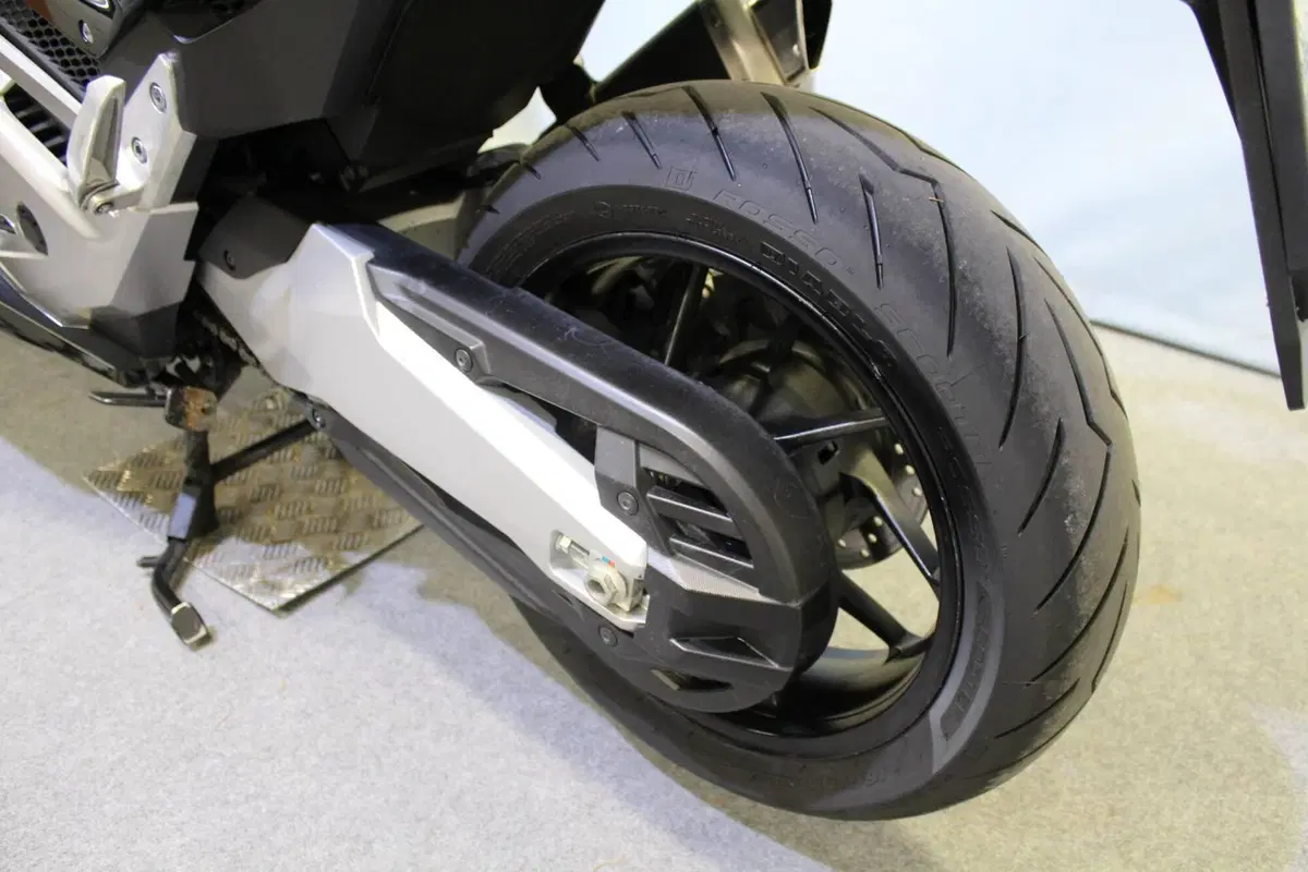 Honda Forza 750 DCT Urban (2021 - 24) (16)