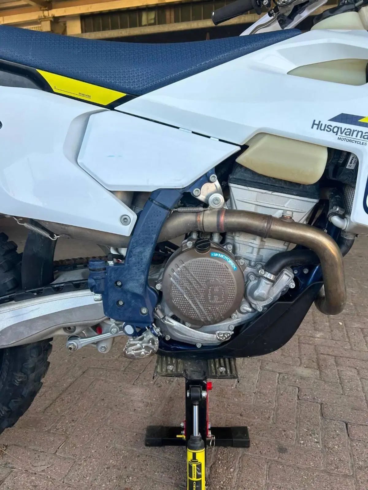 Husqvarna FE 250 (2025) (3)