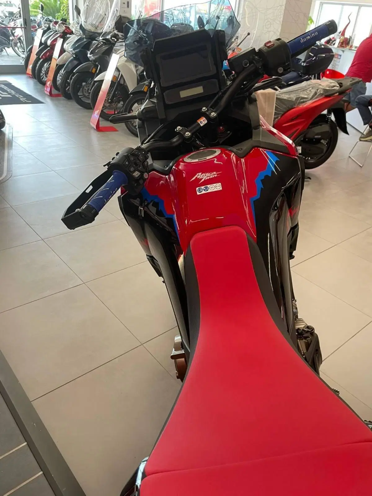 Honda Africa Twin CRF 1100L (2024 - 26) (4)