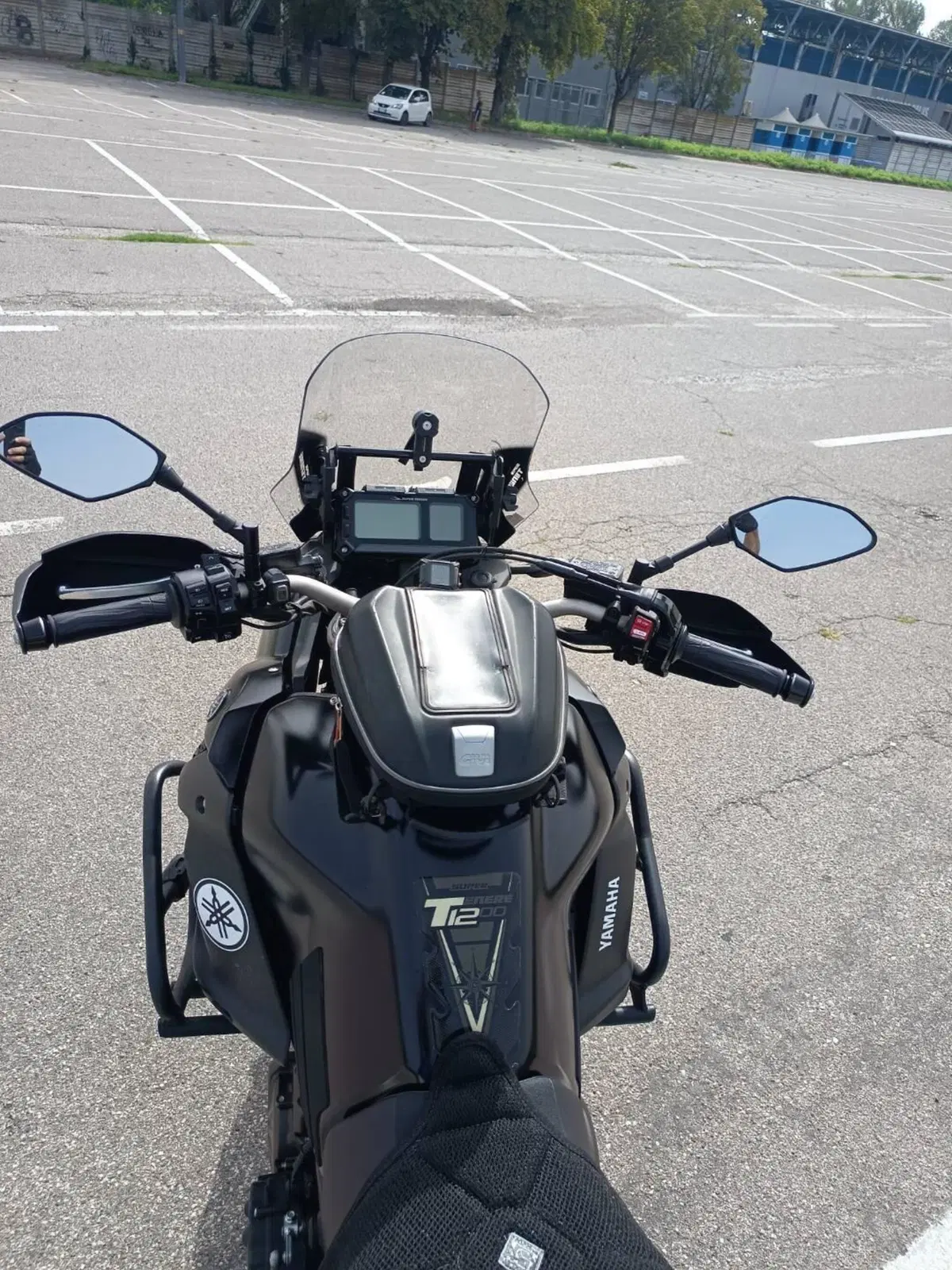 Yamaha XT1200ZE Super Ténéré (2017 - 20) (6)