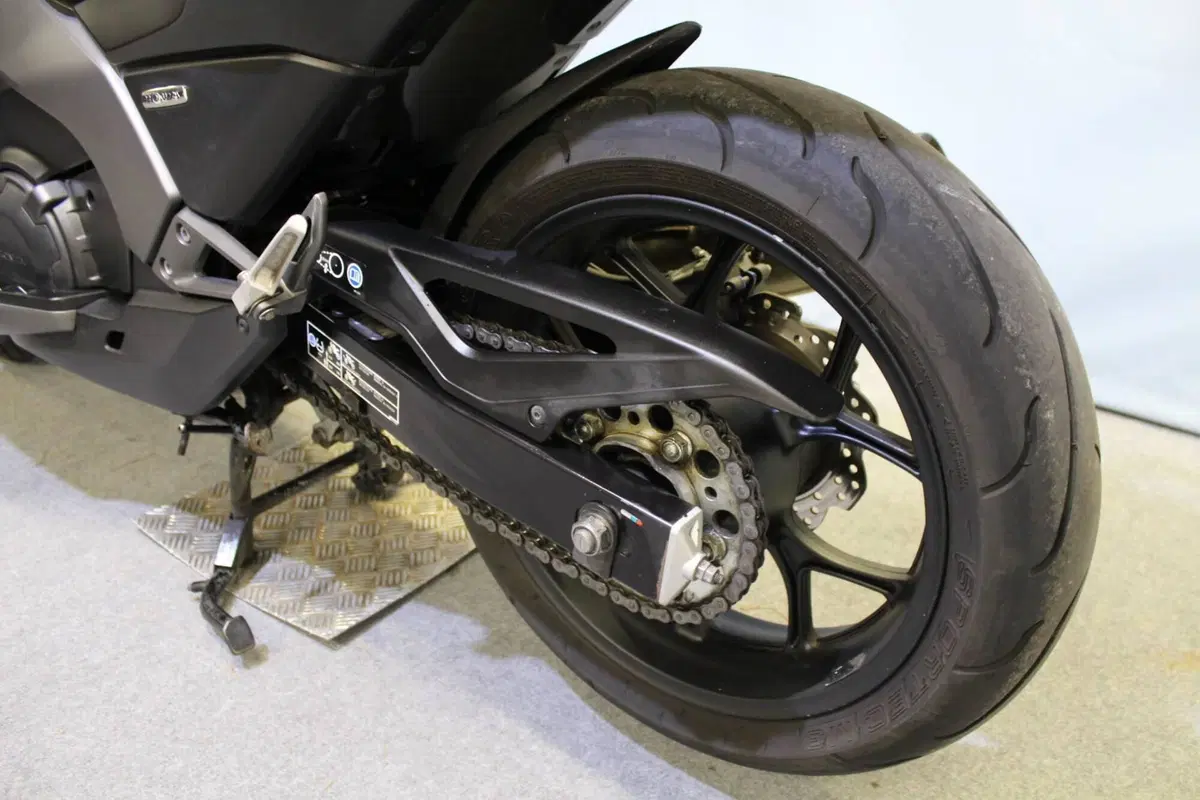 Honda Integra 700 (2011 - 13) (15)