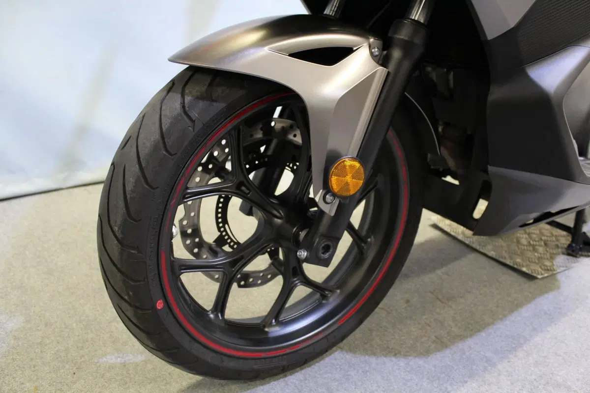 Honda Integra 750 DCT Sport (2017) (15)