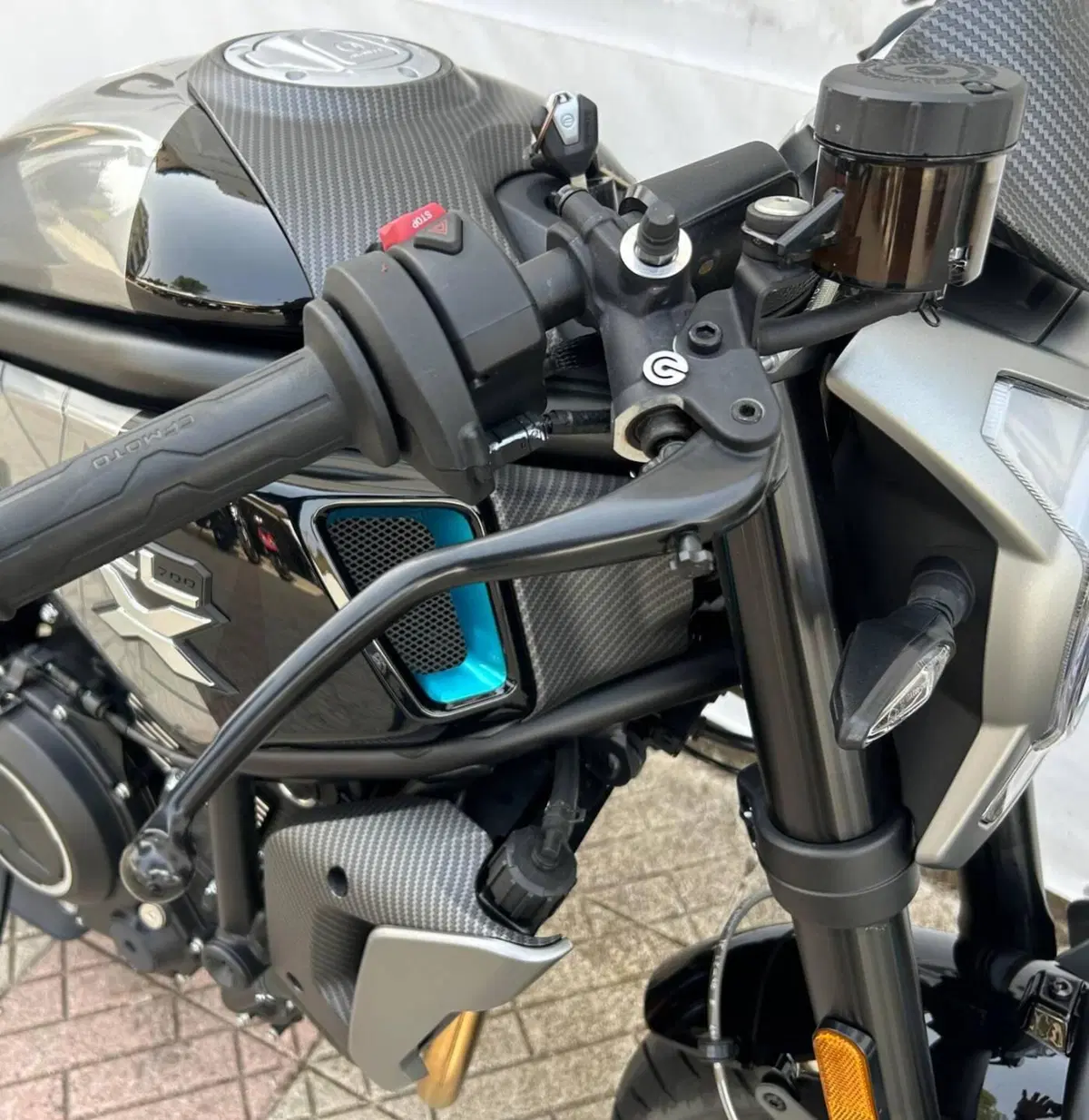CFMOTO 700CL-X Sport (2022 - 26) (4)