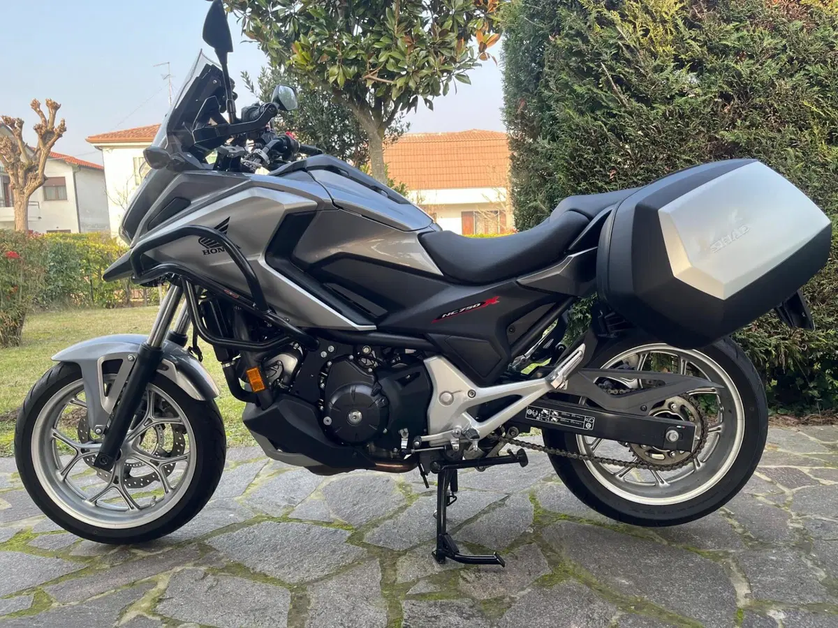Honda NC 750 X ABS (2016 - 17) (2)