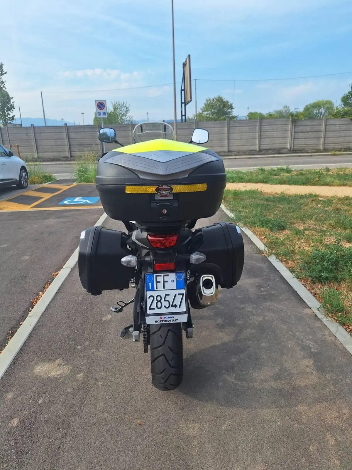 Suzuki V-Strom 650XT Explorer (2022 - 25) (4)