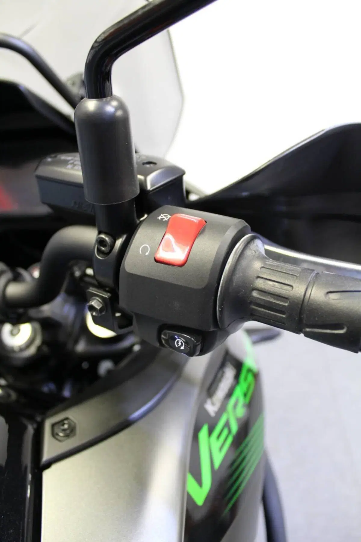 Kawasaki Versys 650 (2025 - 26) (11)