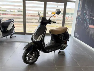 Vespa LX 50 4T (2009 - 14) usata