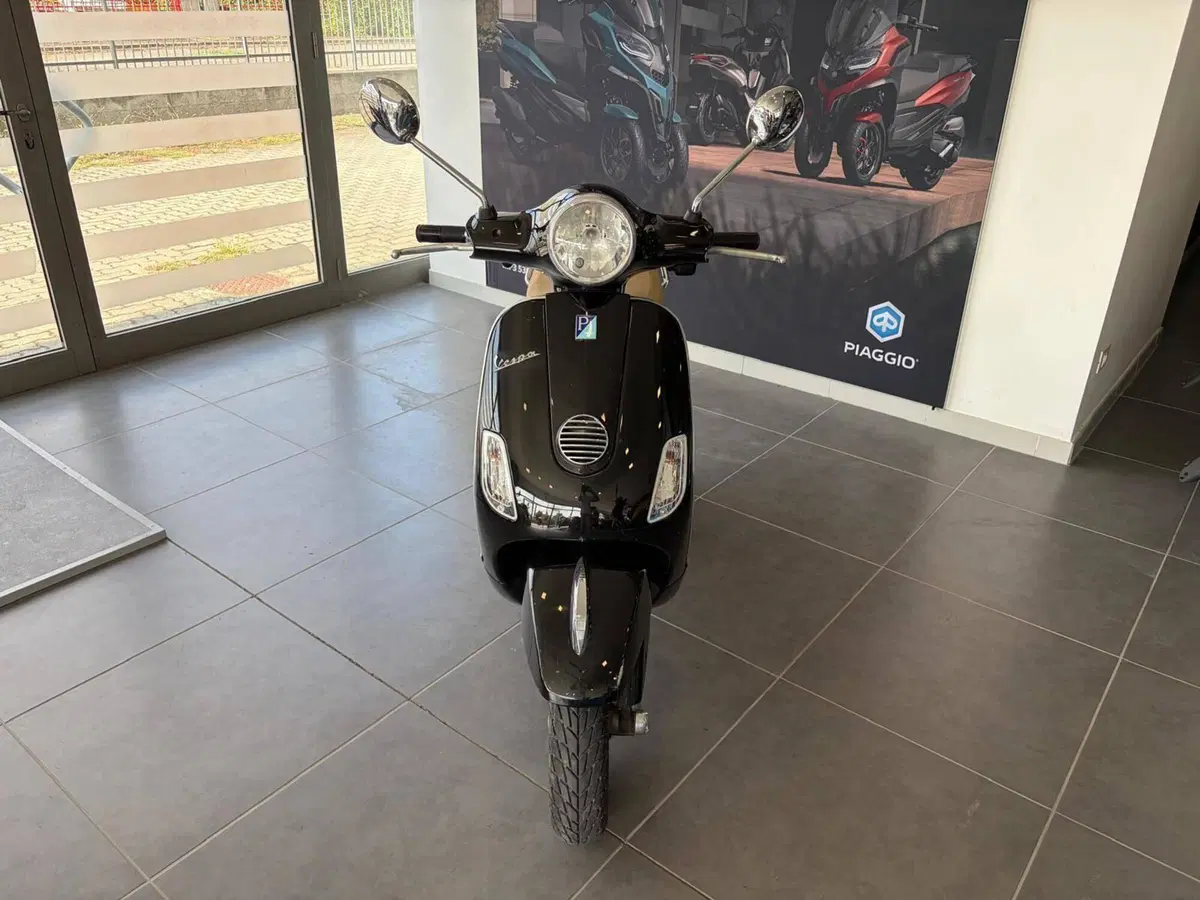 Vespa LX 50 4T (2009 - 14) (2)