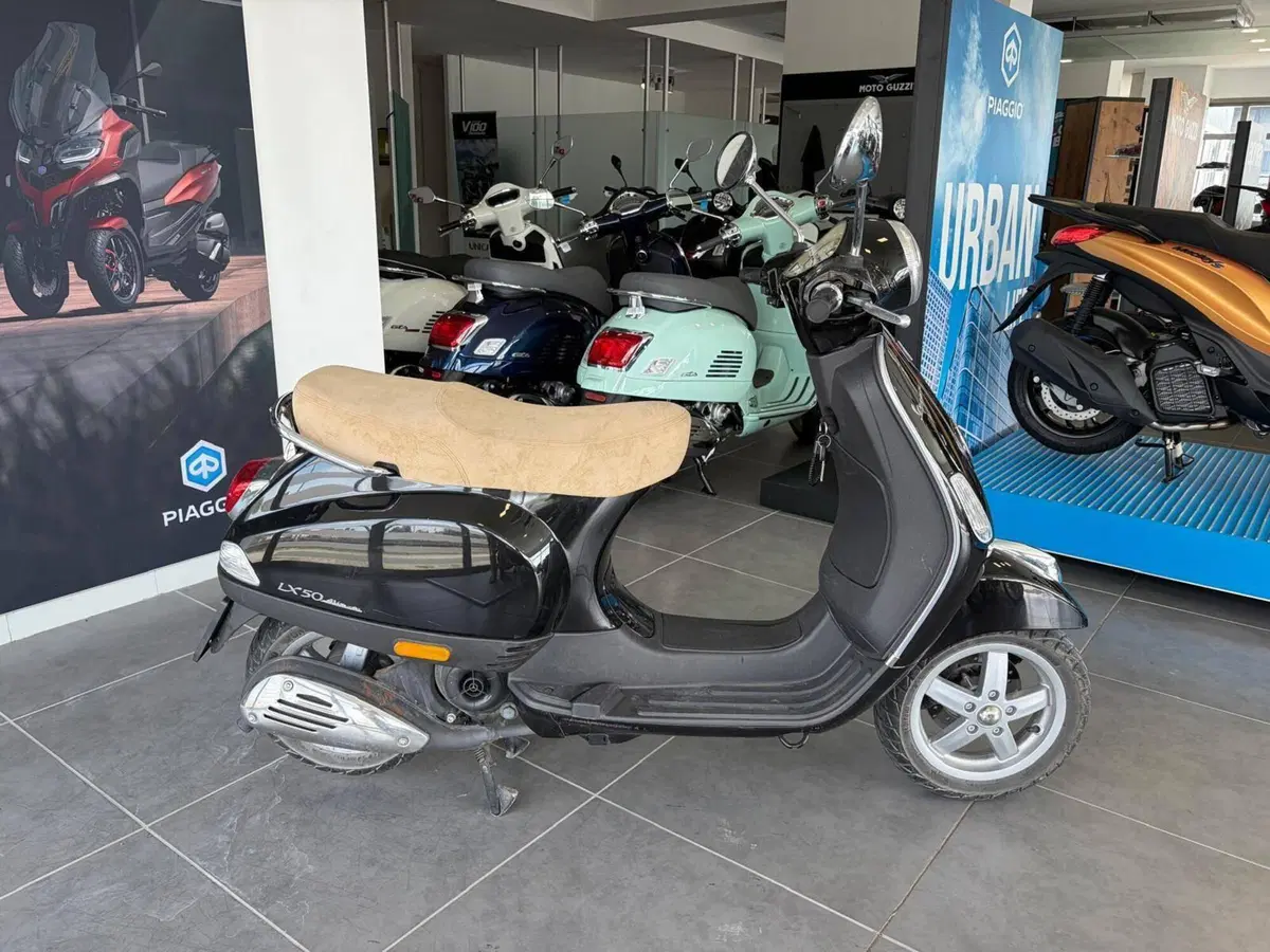 Vespa LX 50 4T (2009 - 14) (4)