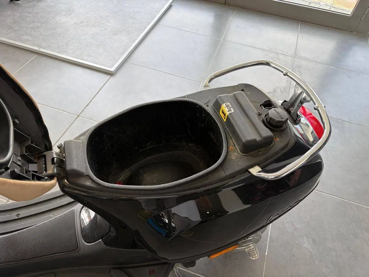Vespa LX 50 4T (2009 - 14) (10)