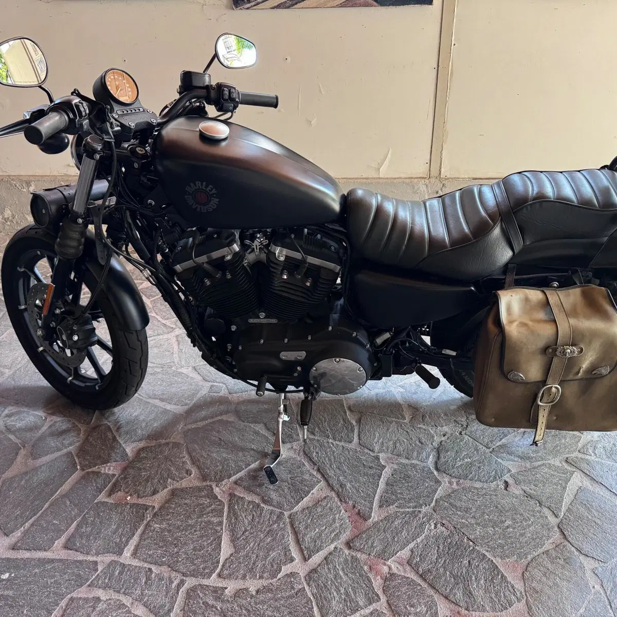 Harley-Davidson 883 SuperLow (2017 - 20) - XL 883L (2)