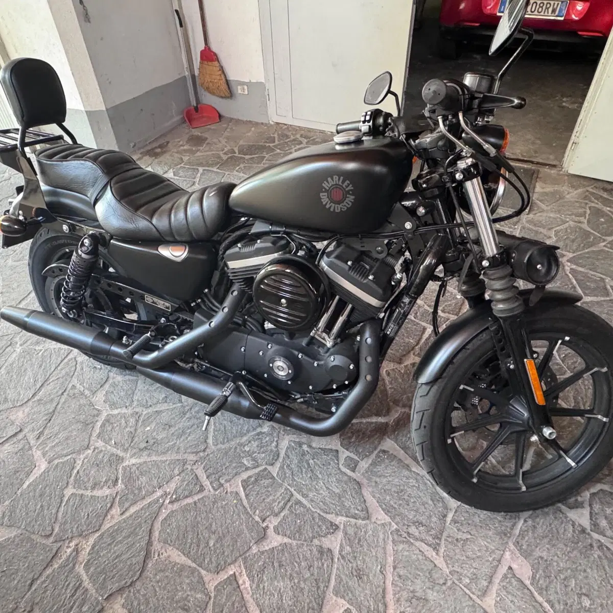 Harley-Davidson 883 SuperLow (2017 - 20) - XL 883L (4)