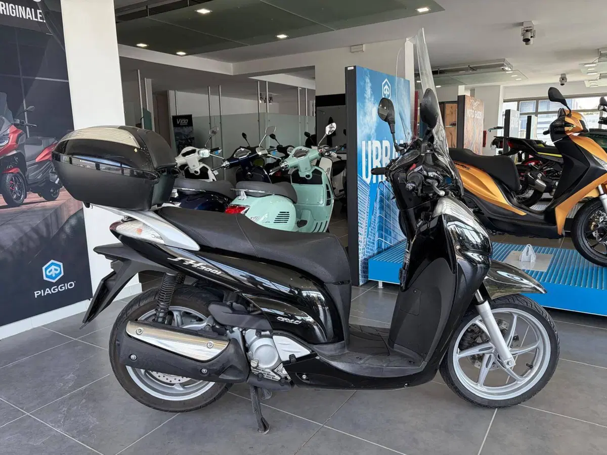 Honda SH 300 i (2006 - 10) (4)