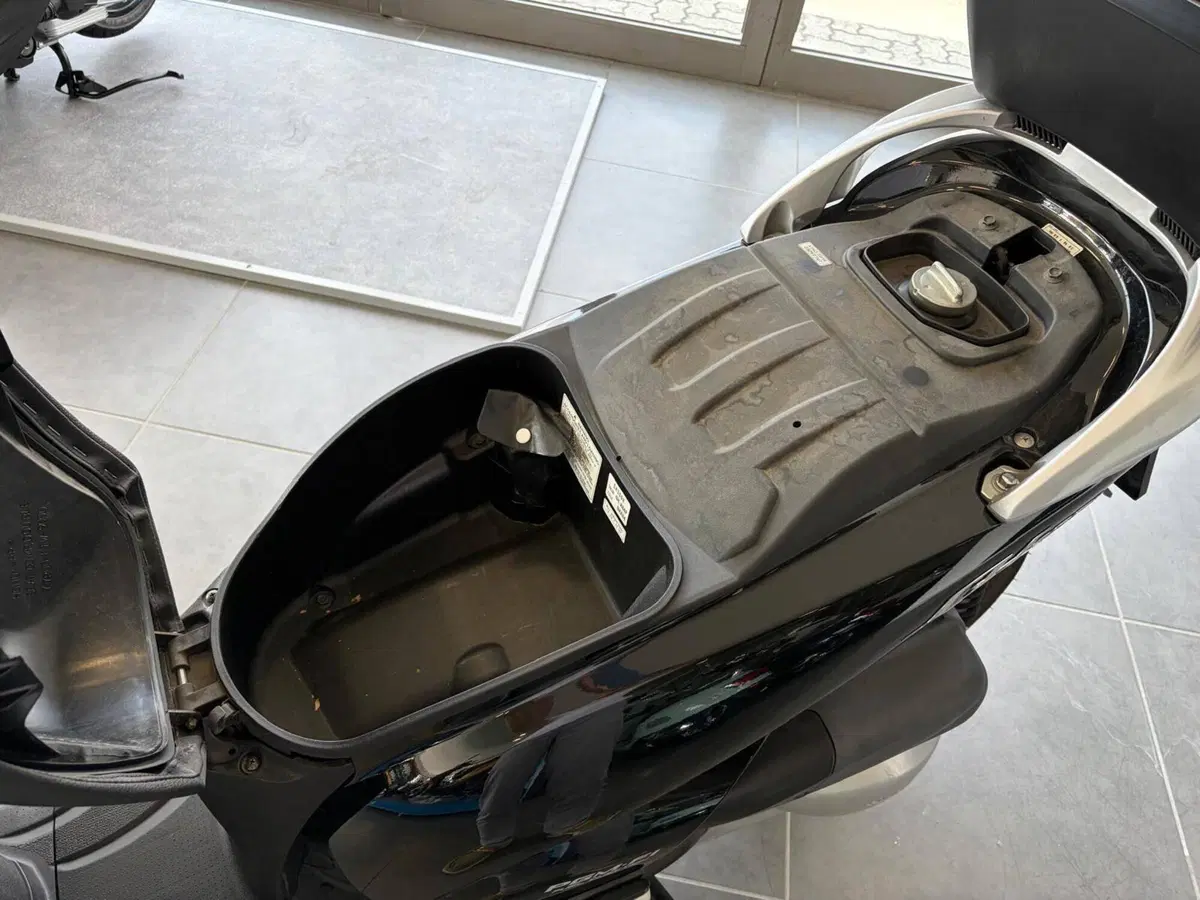 Honda SH 300 i (2006 - 10) (11)