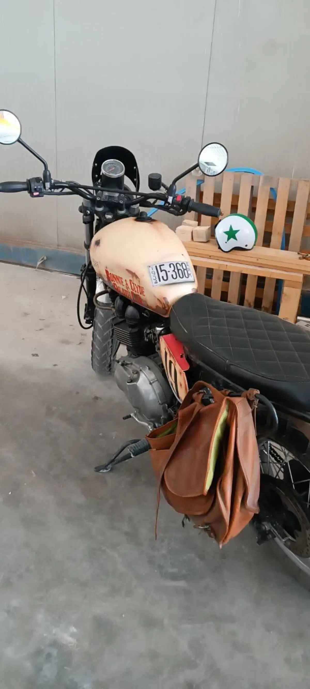 Triumph Scrambler (2006 - 17) (2)