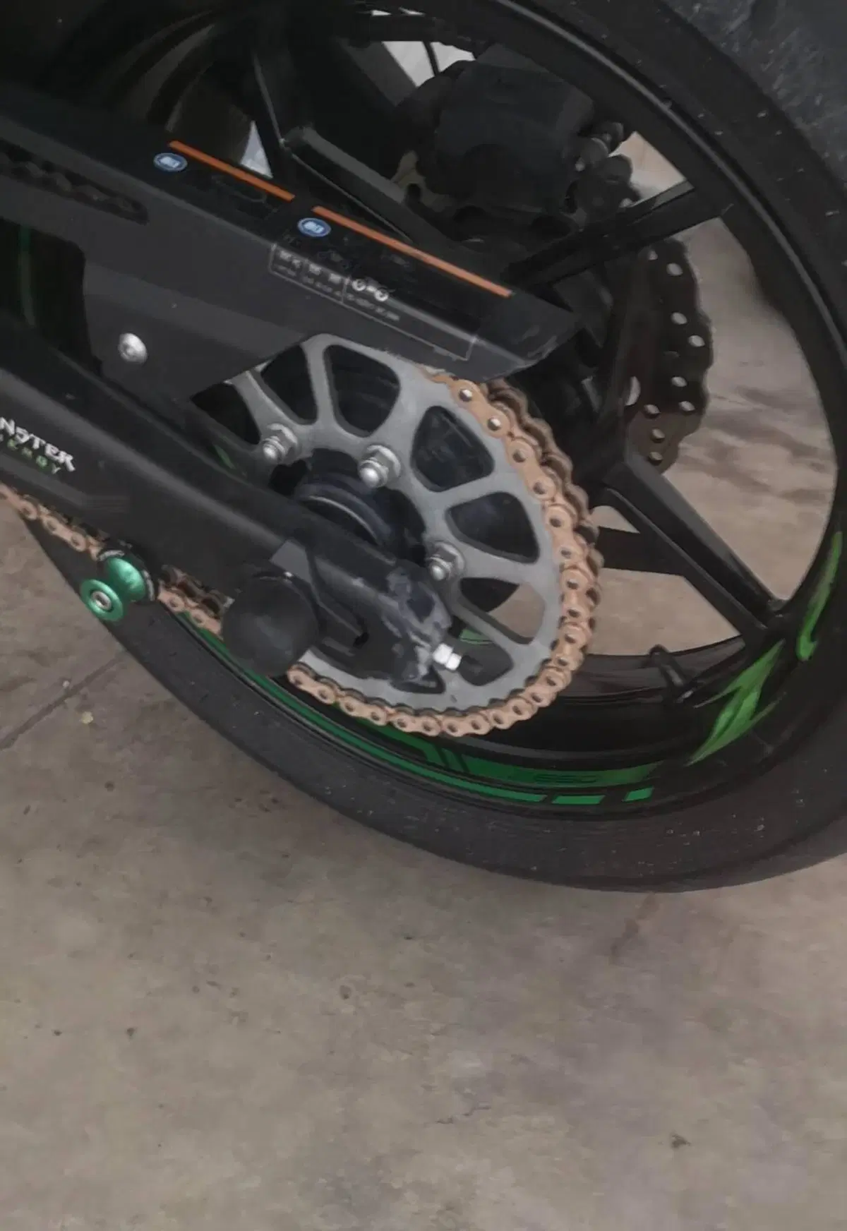 Kawasaki Z 650 (2021 - 24) (6)