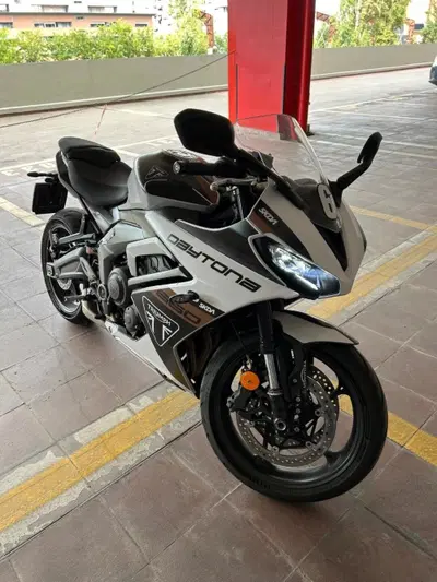 Triumph Daytona 660 (2024 - 26) usata