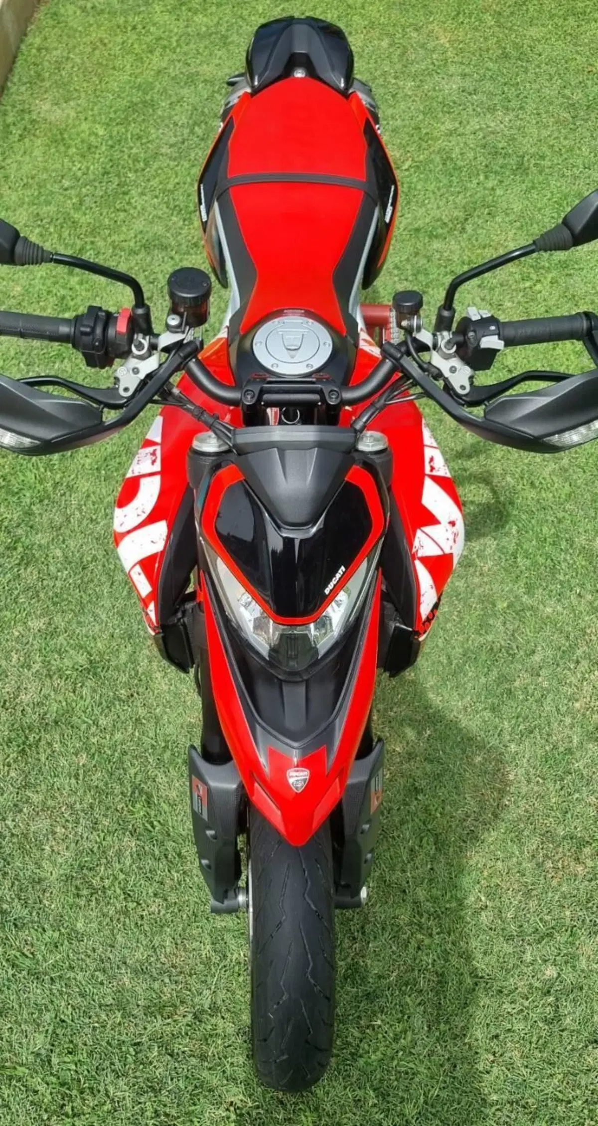 Ducati Hypermotard 950 RVE (2022 - 25) (6)