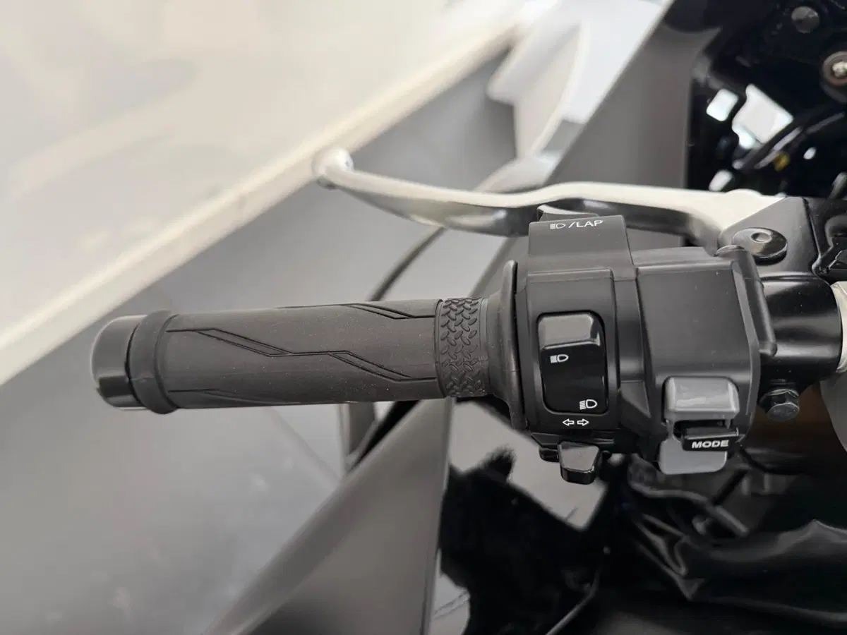 Yamaha YZF R1 Race (2025 - 26) (3)