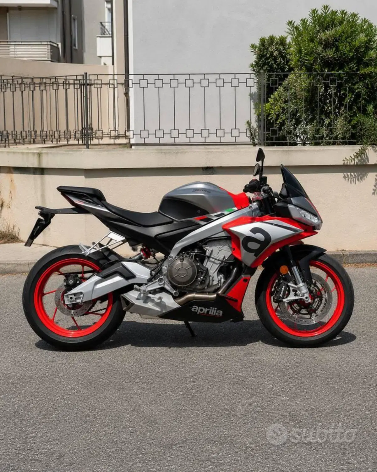 Aprilia Tuono 660 (2021 - 25)