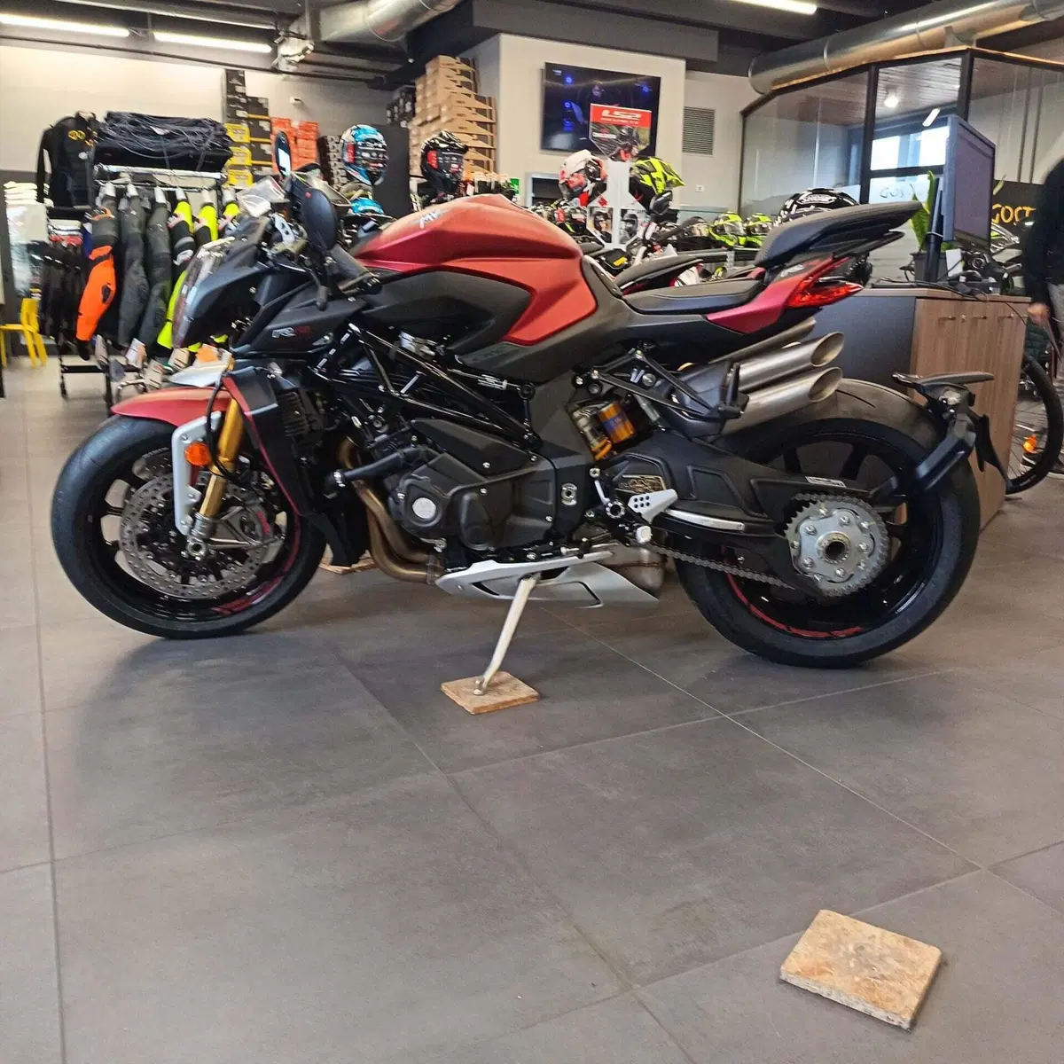 MV Agusta Brutale 1000 RR (2021 - 25)