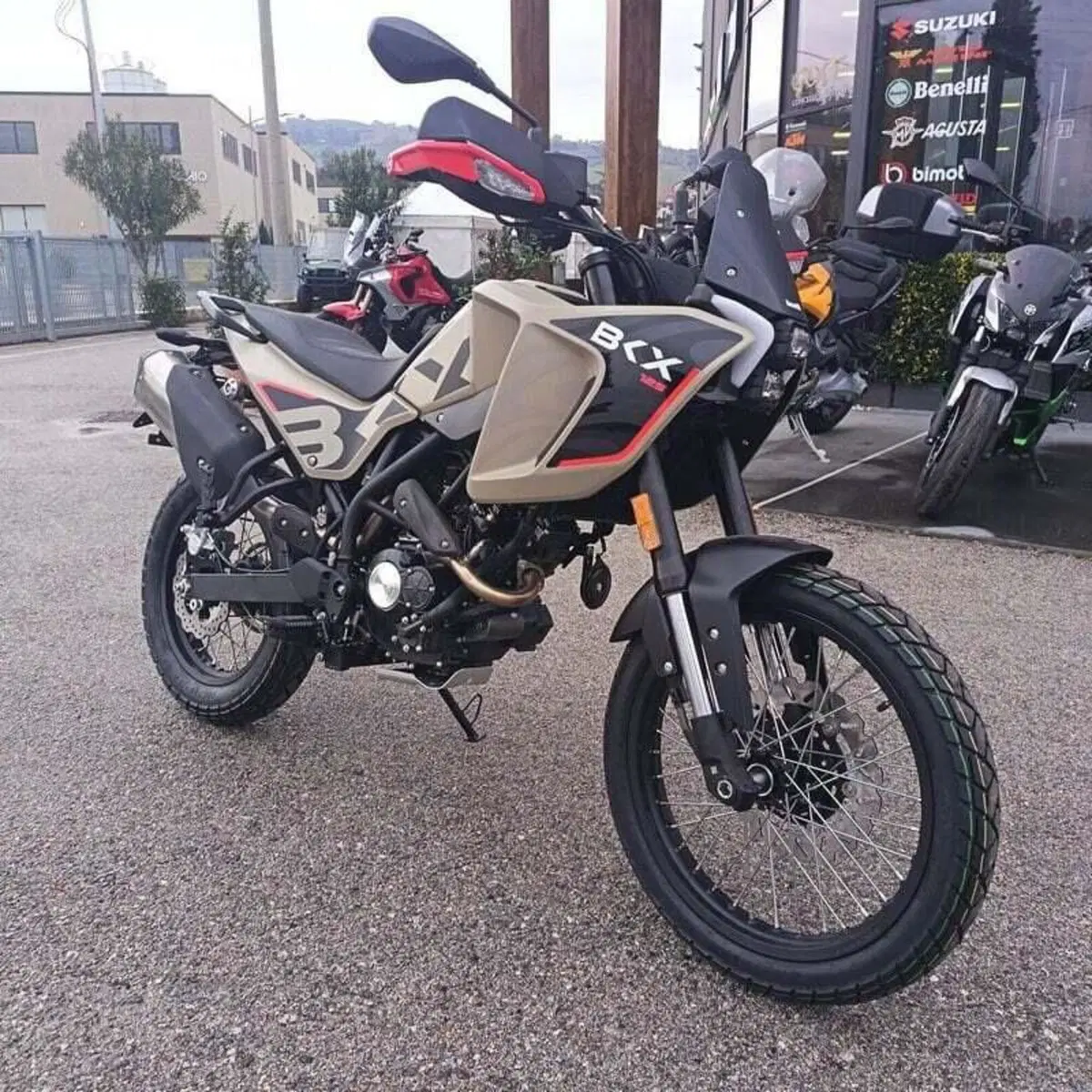 Benelli BKX 125 (2026) (3)