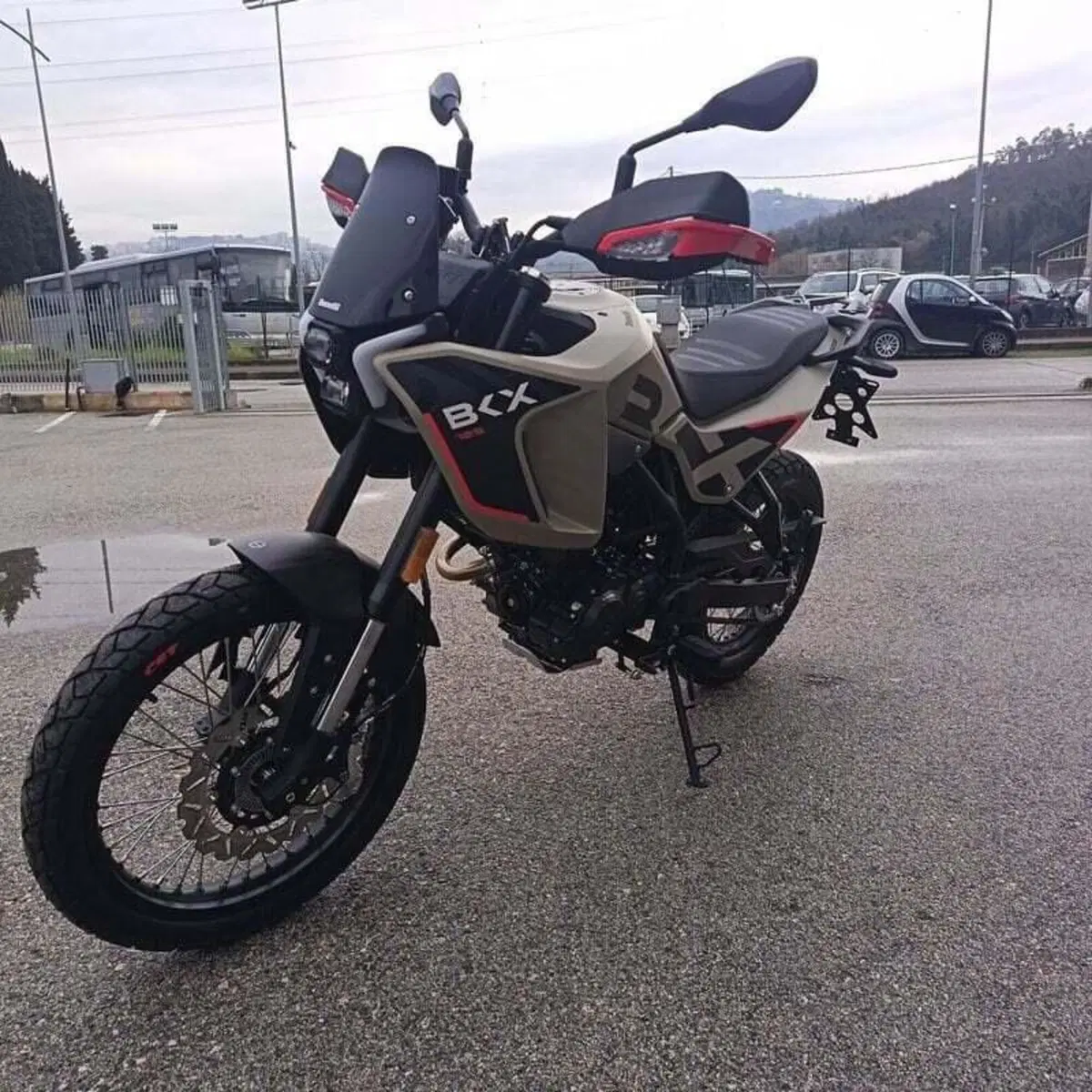 Benelli BKX 125 (2026) (4)