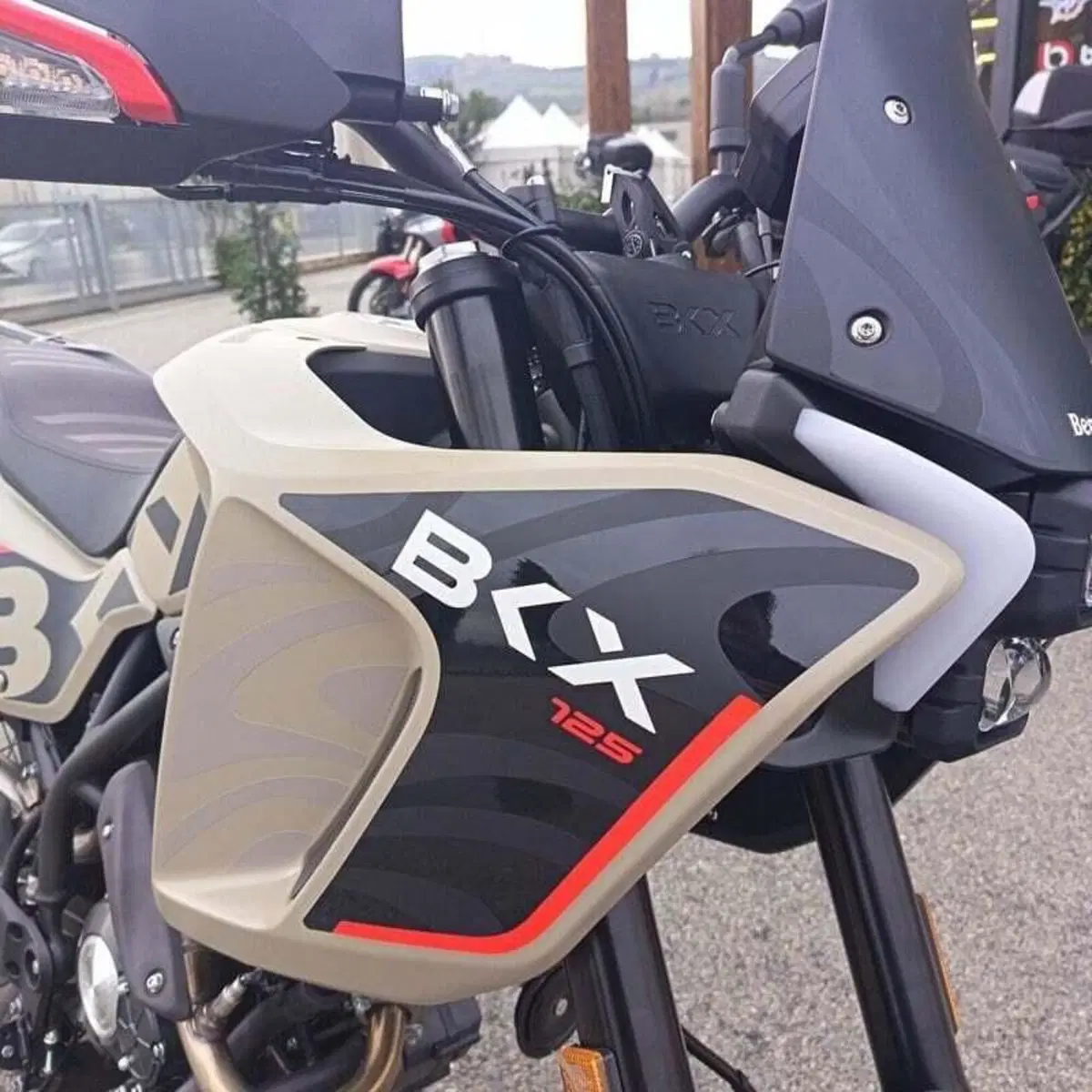Benelli BKX 125 (2026) (8)