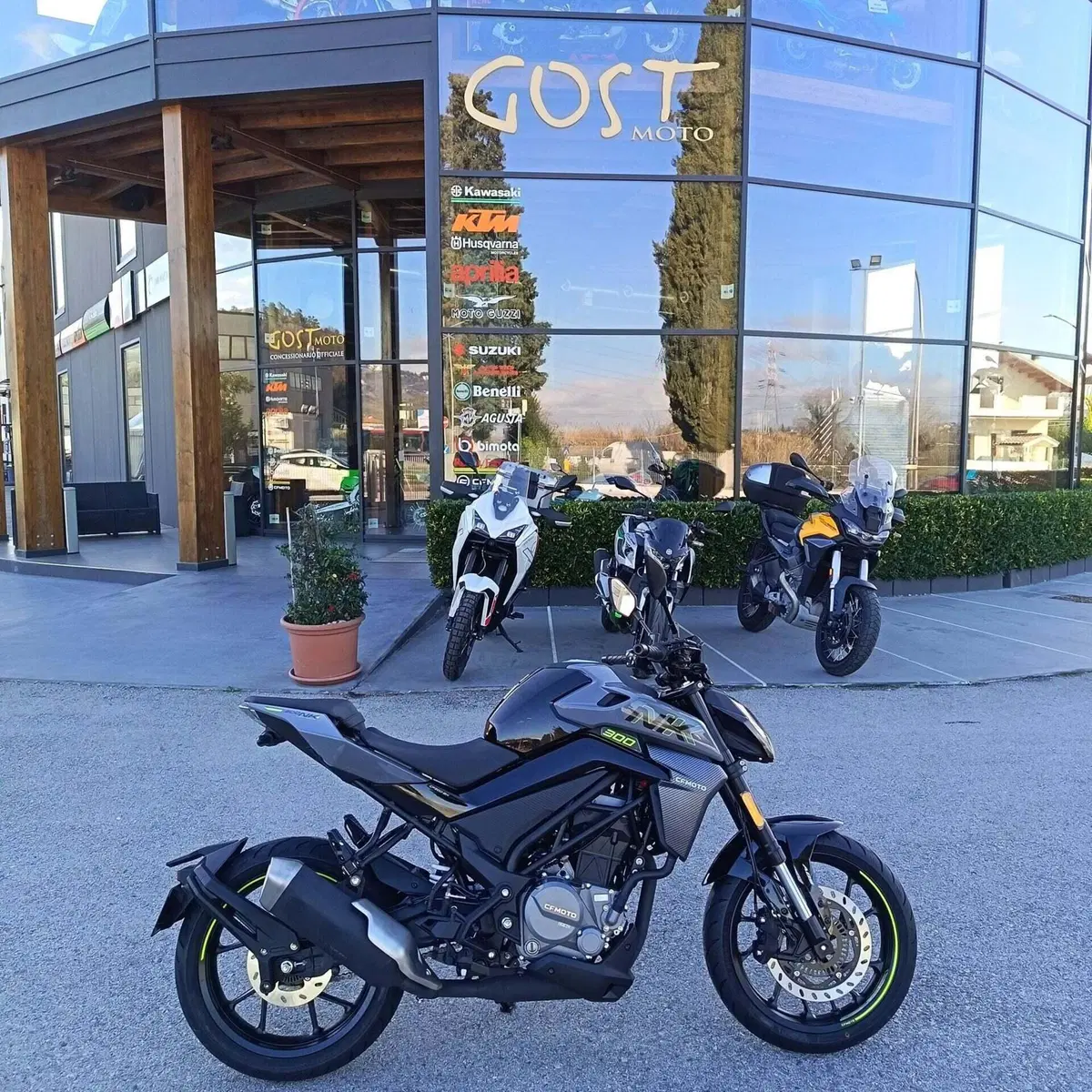 CFMOTO 300NK (2021 - 26) (2)