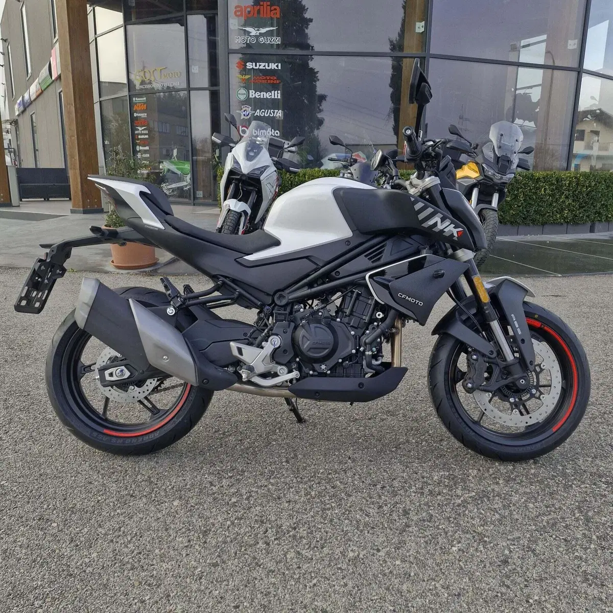 CFMOTO 450NK (2023 - 26) (3)