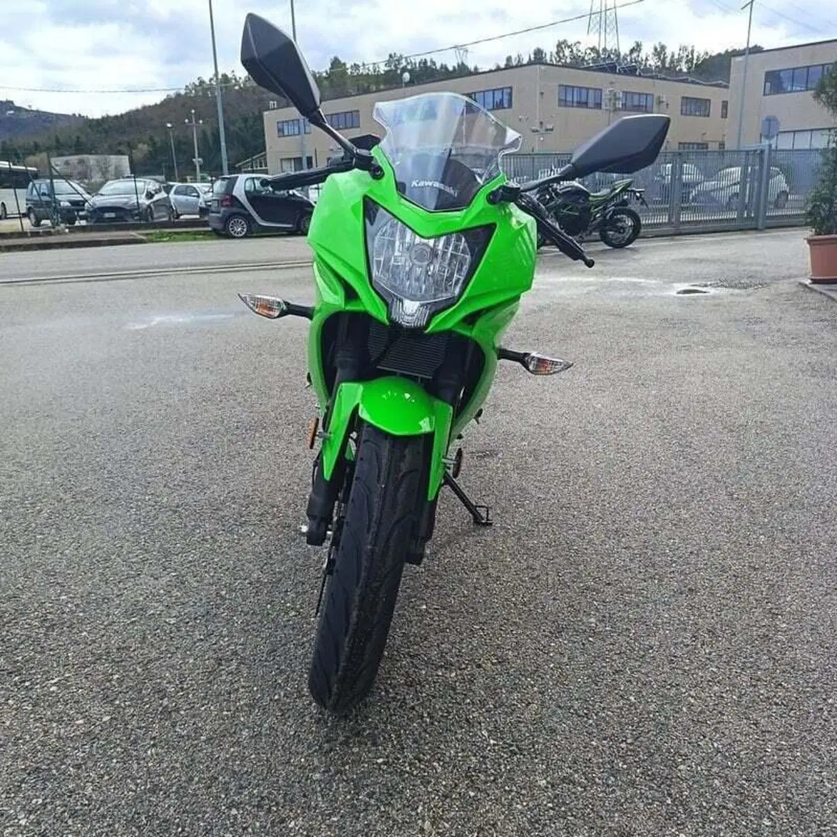 Kawasaki Ninja 125 (2025 - 26) (10)