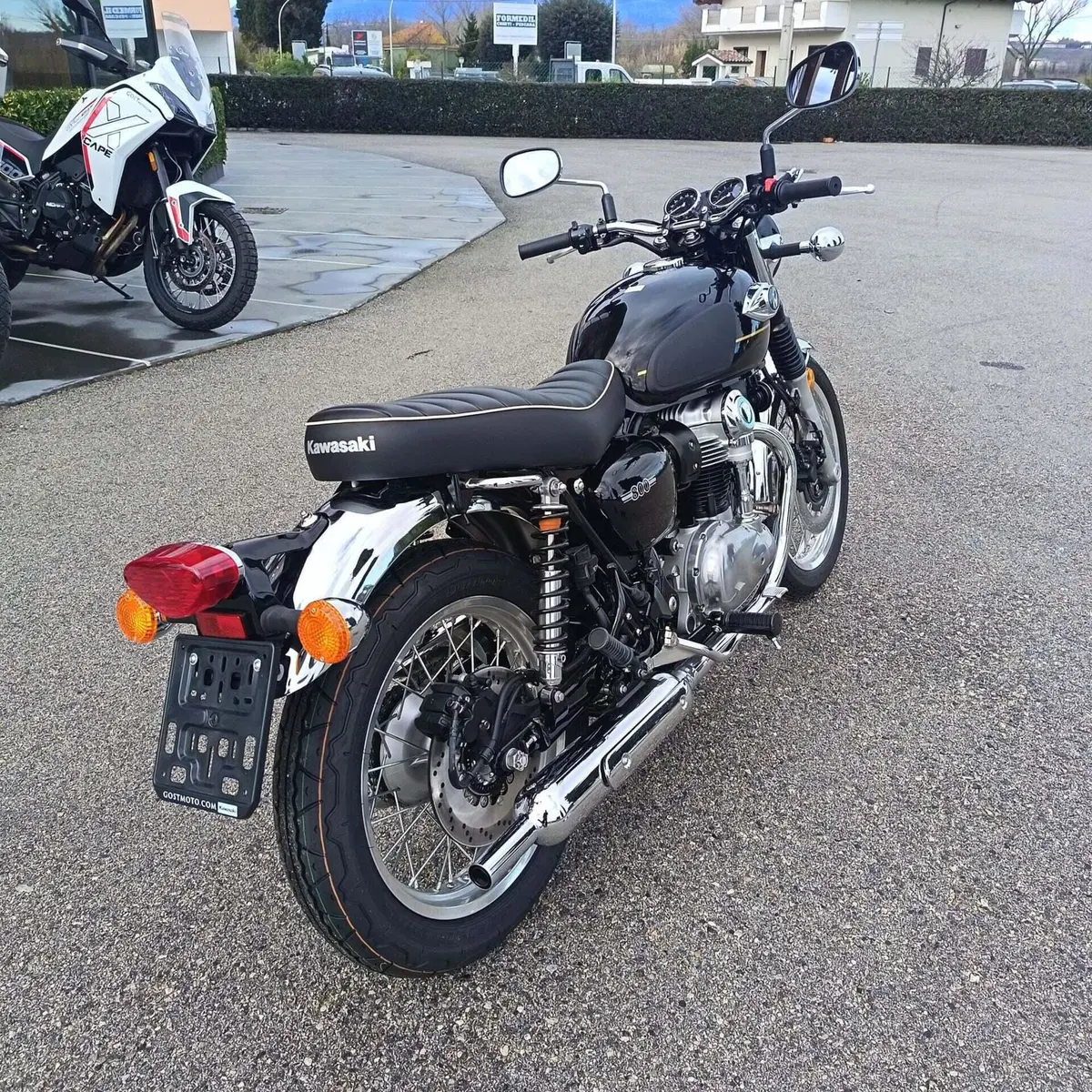 Kawasaki W 800 (2021 - 26) (7)