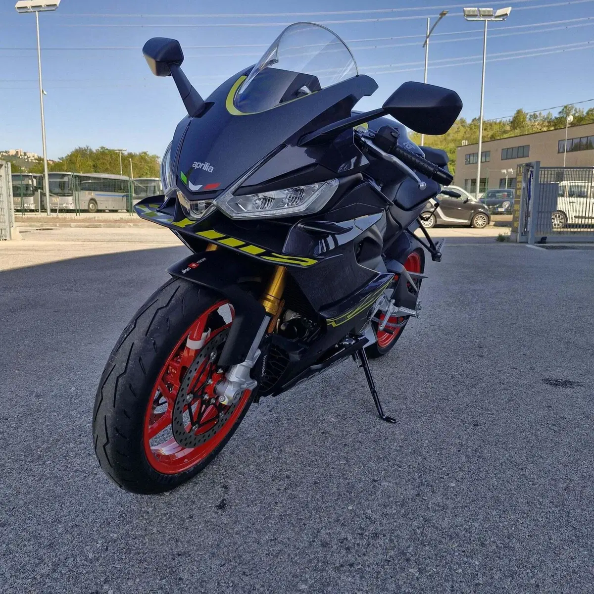 Aprilia RS 660 Factory (2025 - 26) (4)