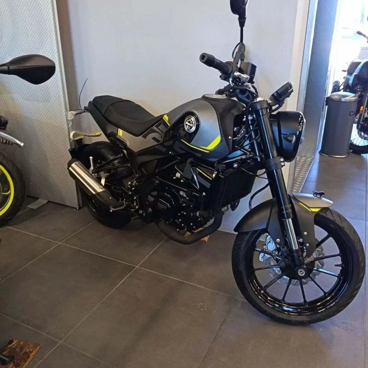 Benelli Leoncino 250 (2021 - 25) (5)