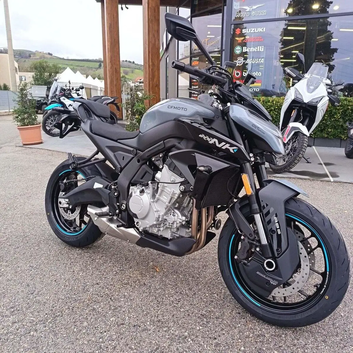 CFMOTO 675NK (2025 - 26) (4)